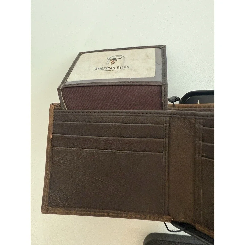 American Bison Men's Bison Head Concho Bifold Brown Leather Wallet NIB Tooled